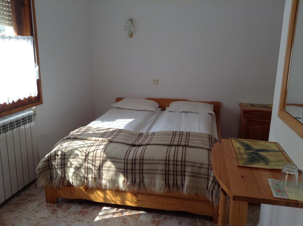 Vanda Guest House Arbanasi Rum bild